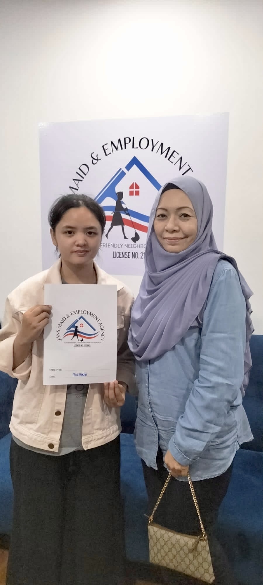 Happy family and helper placement 5