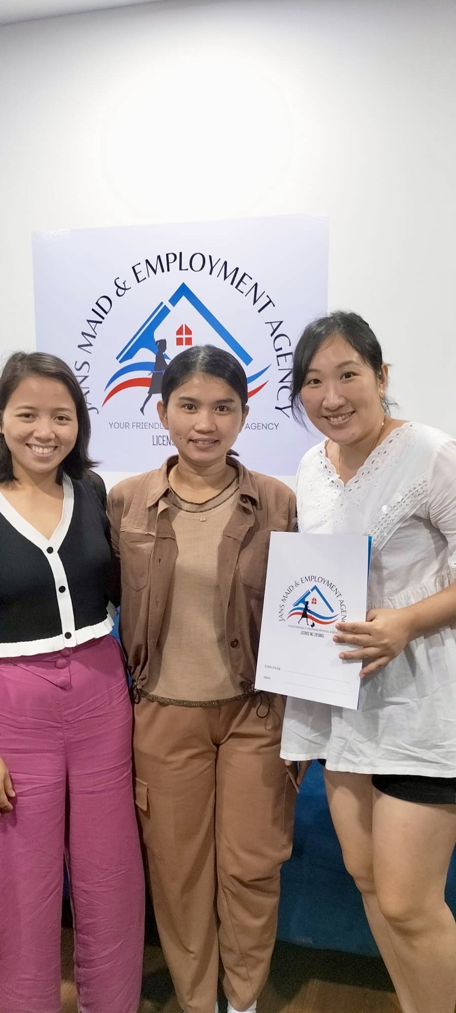 Happy family and helper placement 7