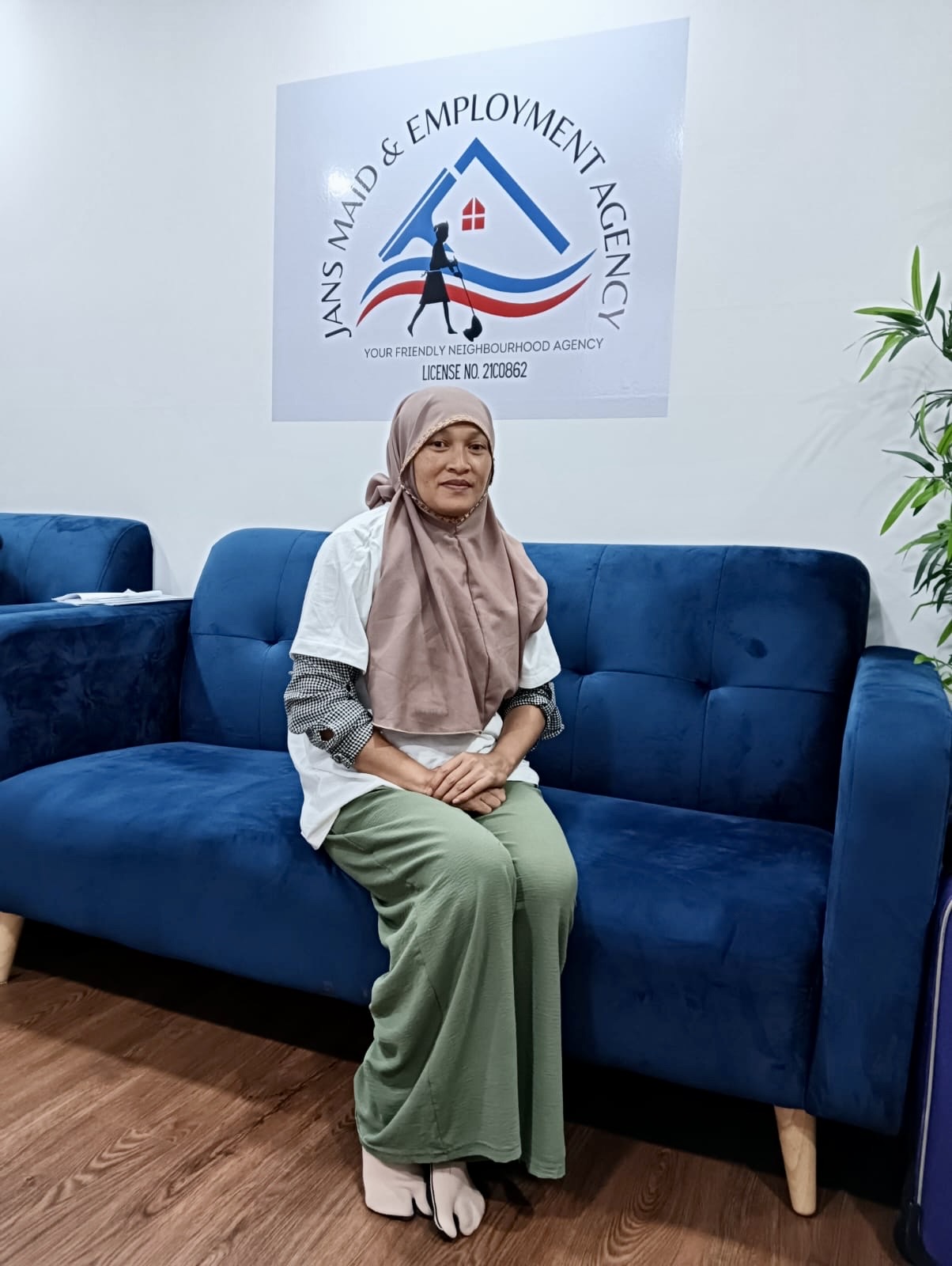 Myanmar maid currently working in Singapore